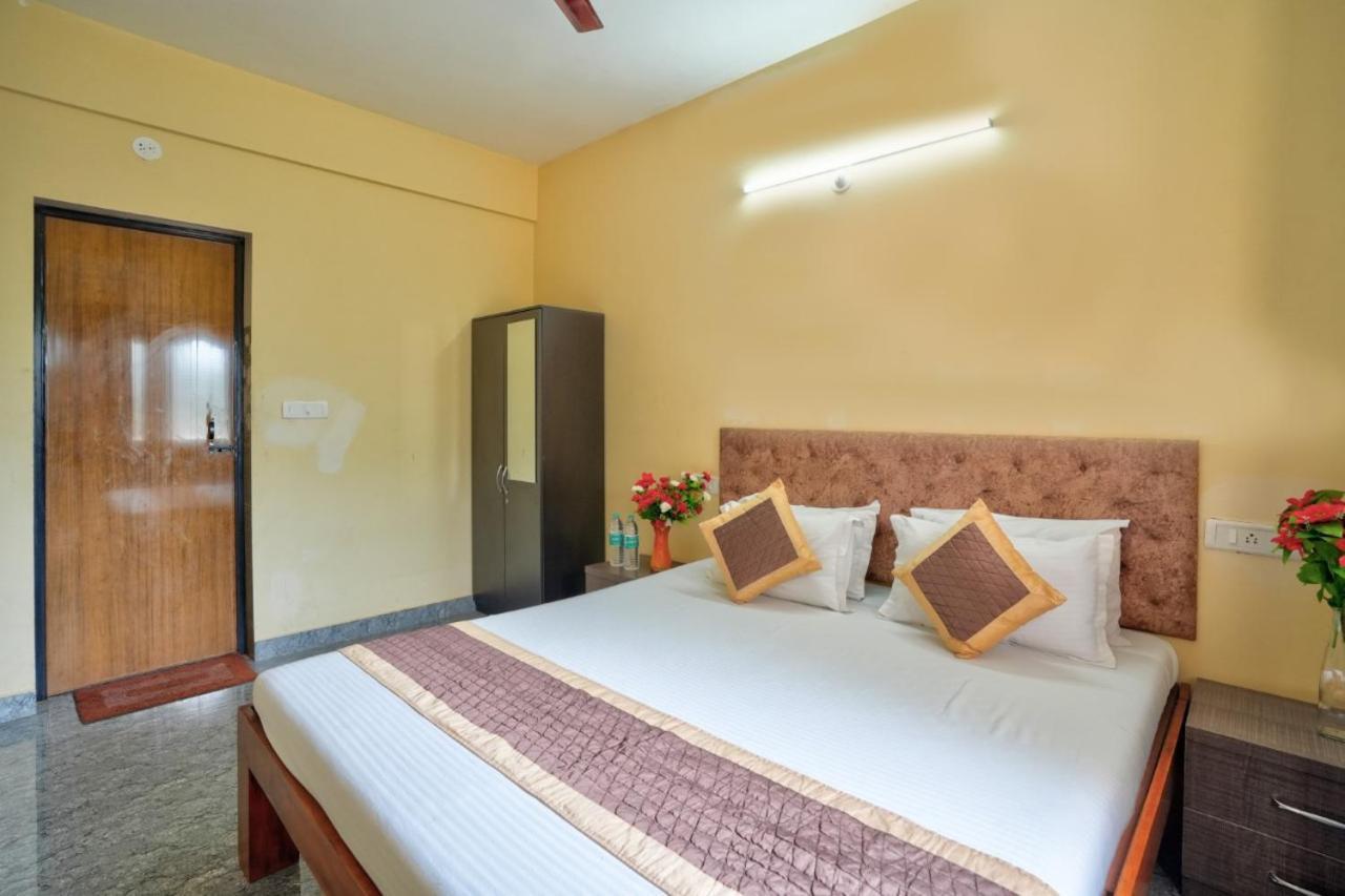 Golden Studio Apartment Goa Calangute Exterior photo