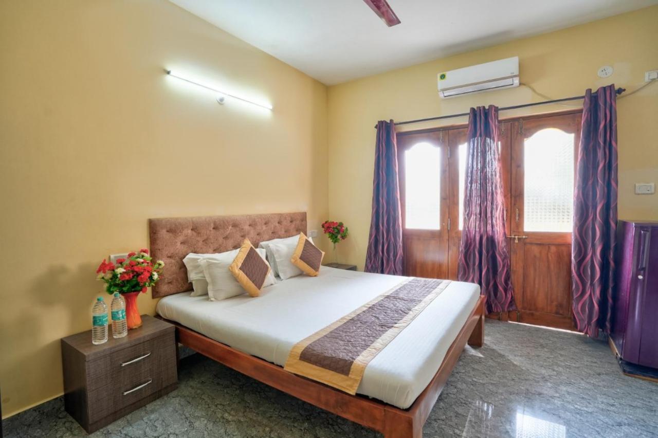Golden Studio Apartment Goa Calangute Exterior photo